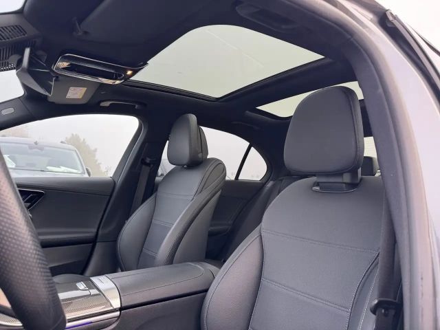 Mercedes-Benz C 300 AMG Line C 300 d Sedan