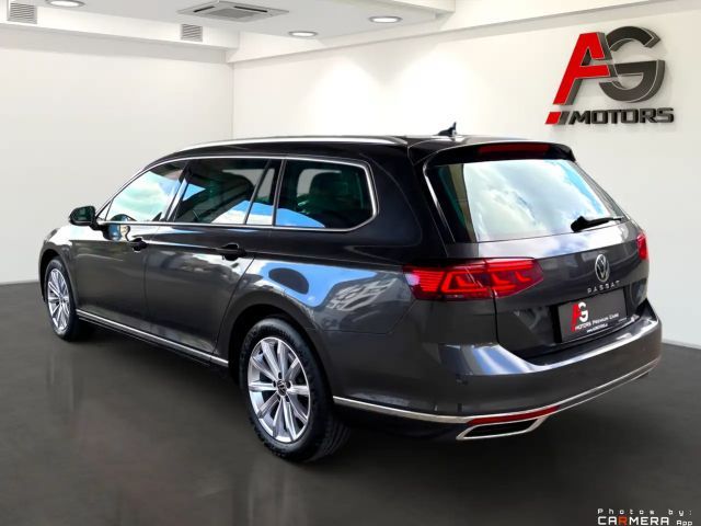 Volkswagen Passat DSG Elegance Elegance Variant