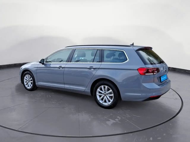 Volkswagen Passat 1.5 TSI Business DSG Variant