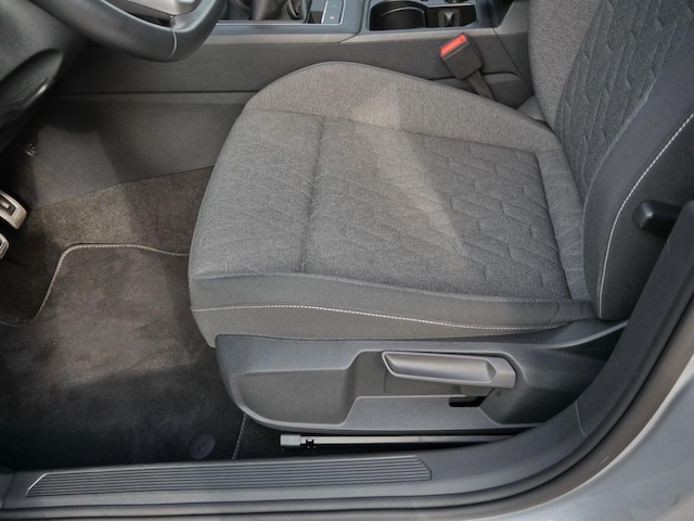 Volkswagen Golf 1.5 TSI Life Variant