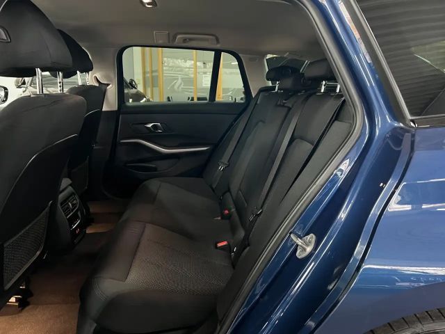 BMW 318 318d Touring