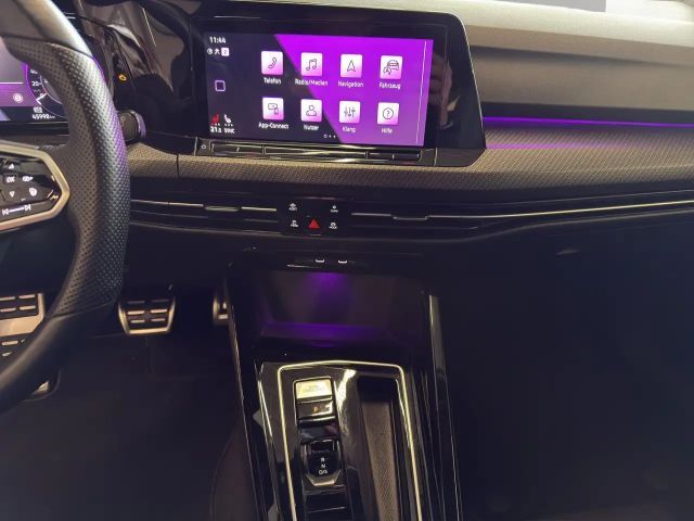 Volkswagen Golf 1.5 eTSI DSG Golf VIII R-Line