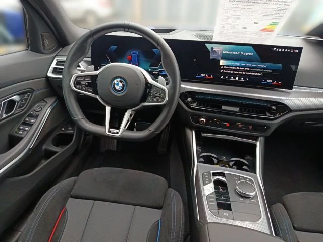 BMW 330 330e M-Sport Touring