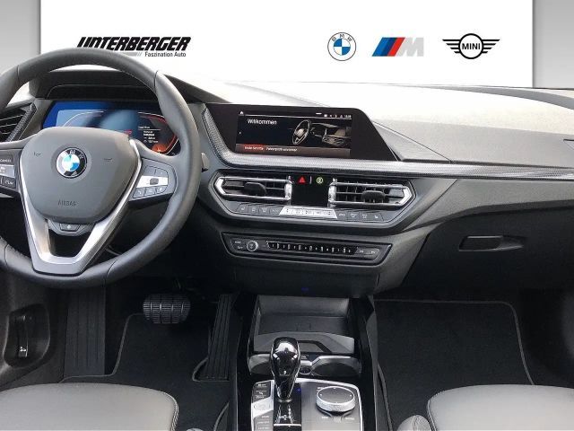 BMW 116 116d Sedan Sport Line