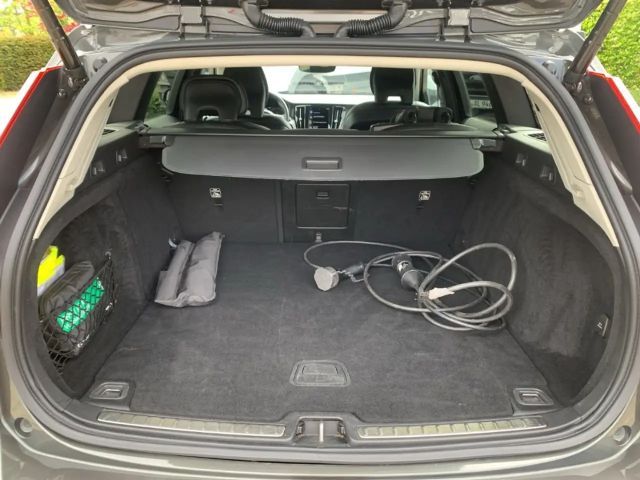 Volvo V60 Hybrid R-Design Recharge