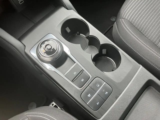 Ford Kuga Ganzjahresreifen + Winter-Paket