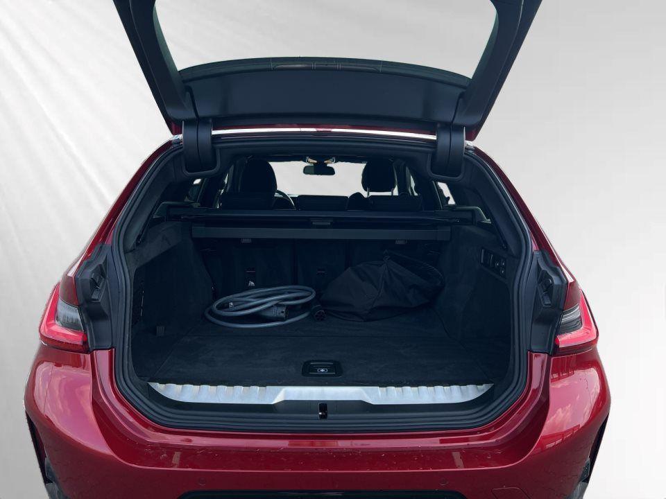 BMW 330 330e Touring xDrive