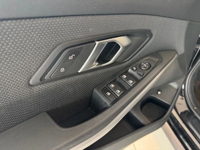 BMW 320 320e Advantage pakket Sedan