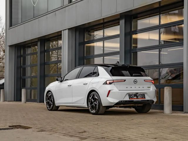 Opel Astra GSe Hybrid