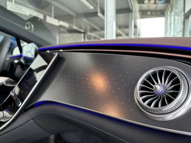 Mercedes-Benz EQE 350 AMG Line Sedan