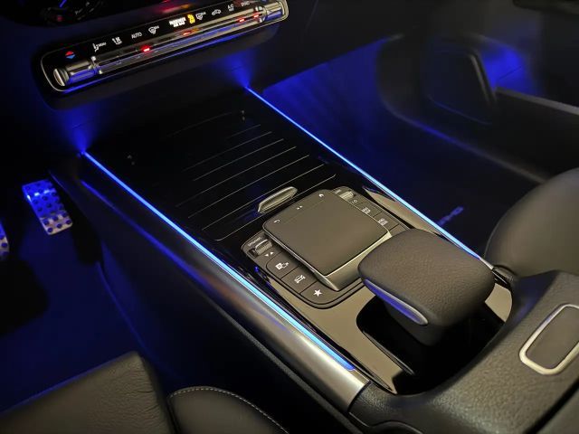 Mercedes-Benz GLA 200 AMG Line