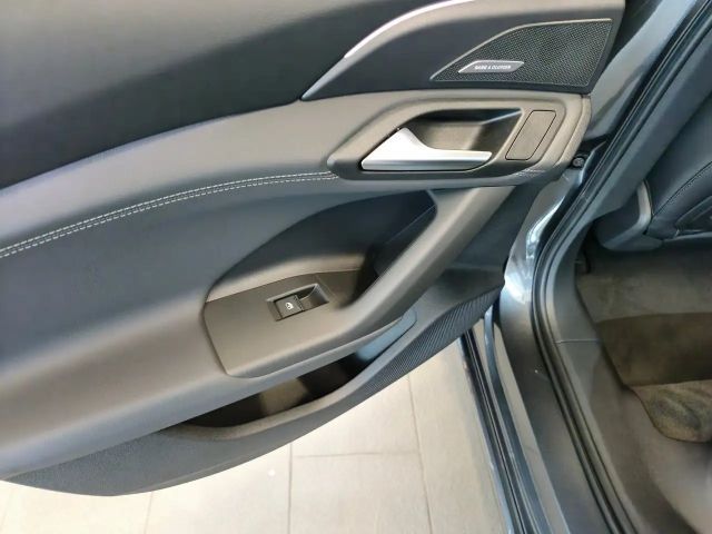 Audi A6 e-tron Quattro