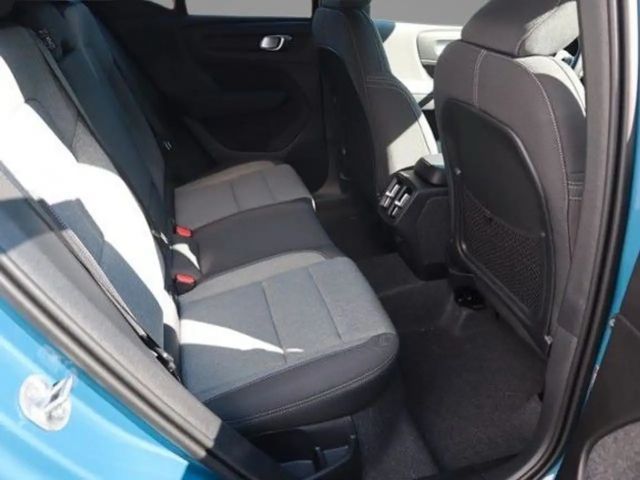 Volvo XC40 Business Dark Plus