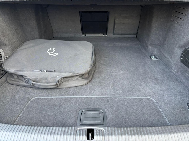 Audi A8 60 TFSI Hybride Quattro