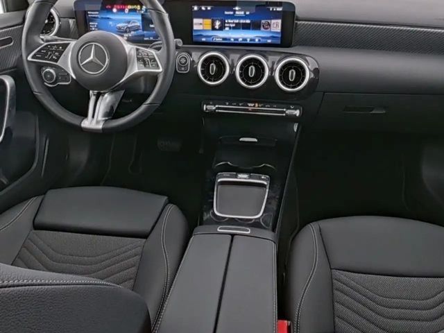 Mercedes-Benz A 180 Progressive