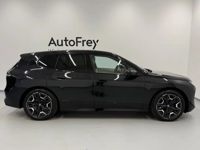 BMW iX xDrive50