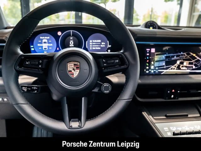 Porsche Macan 4