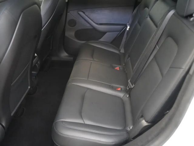 Tesla Model Y Performance