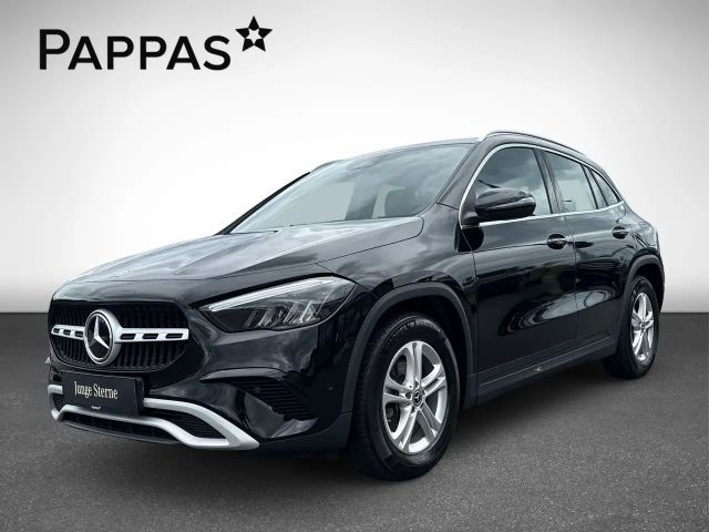 Mercedes-Benz GLA 200 PTS Cam Navi Wide LED SHZ EASY-PACK