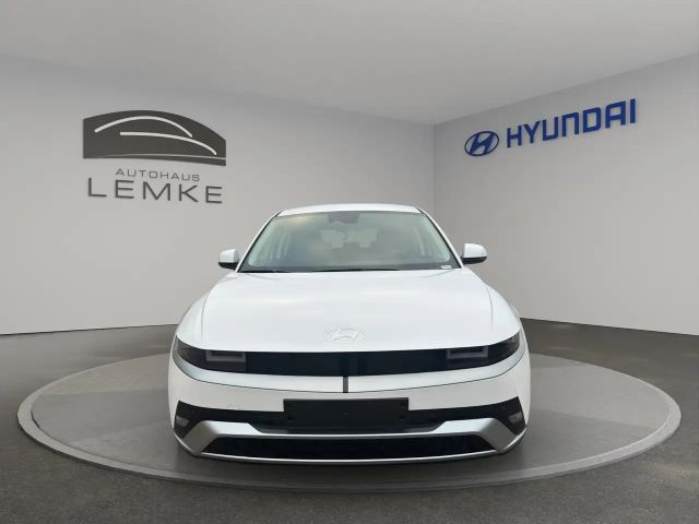 Hyundai IONIQ 5 IONIQ 5 63 kWh + WÄRMEPUMPE - WENIG KM