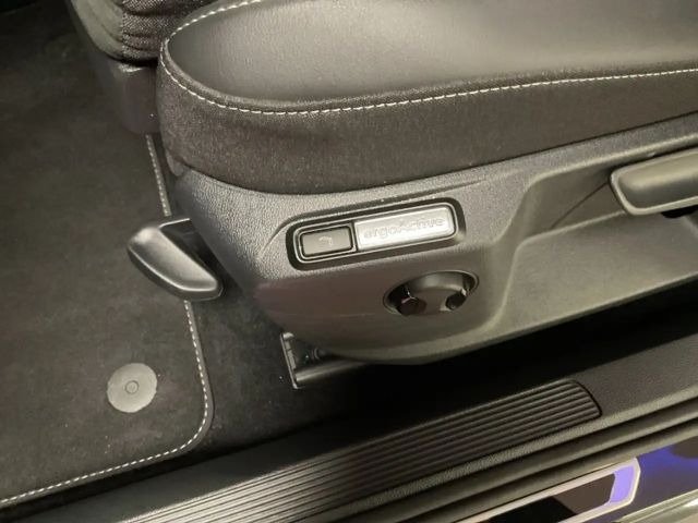 Volkswagen T-Roc 1.5 TSI DSG R-Line