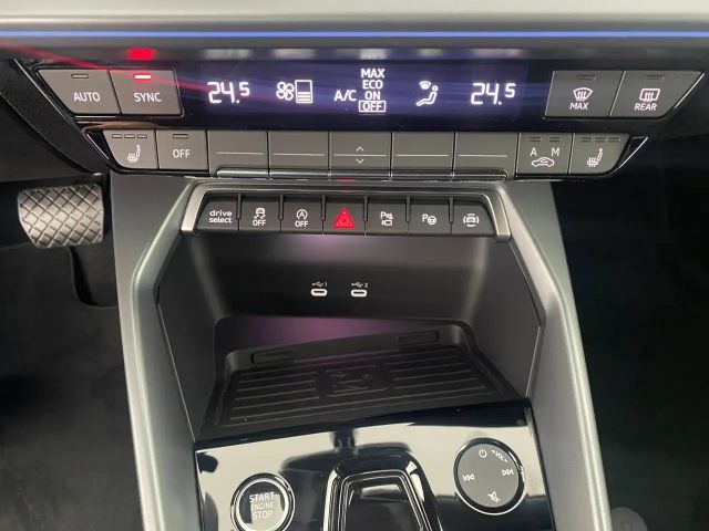 Audi A3 30 TFSI Sedan