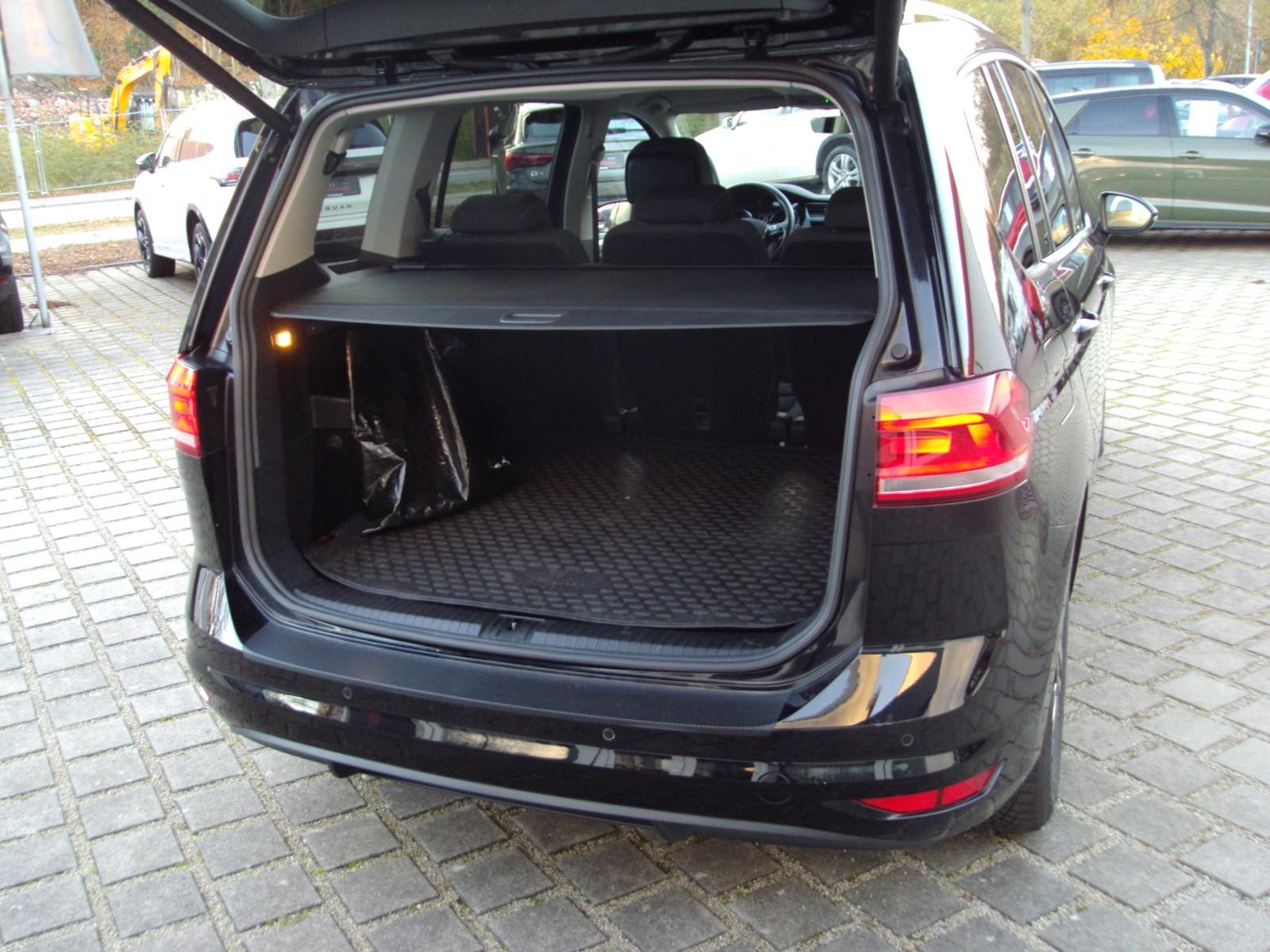 Volkswagen Touran 1.5 TSI DSG