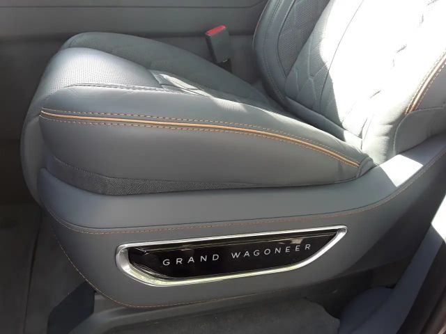 Jeep Wagoneer Series III