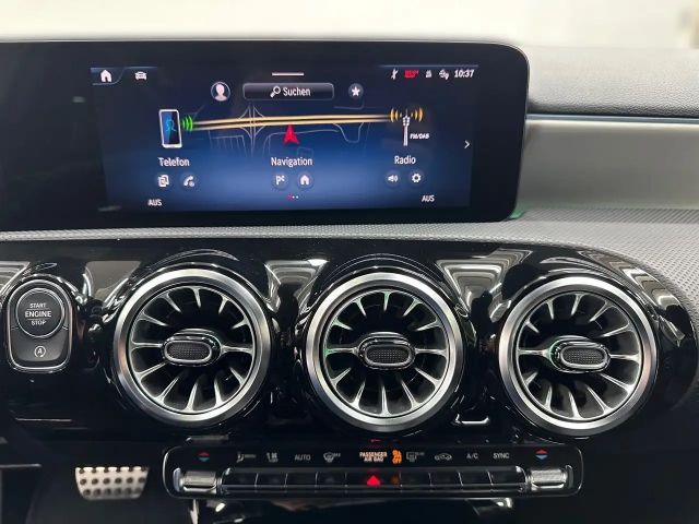 Mercedes-Benz A 200 AMG Line