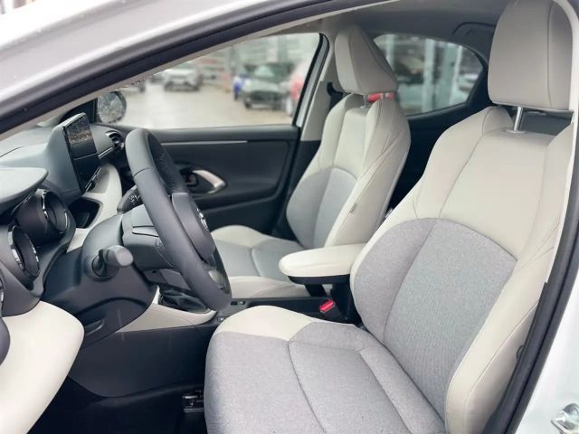 Toyota Yaris Hybride Lounge VVT-i