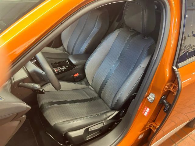 Peugeot E-2008 Allure Pack