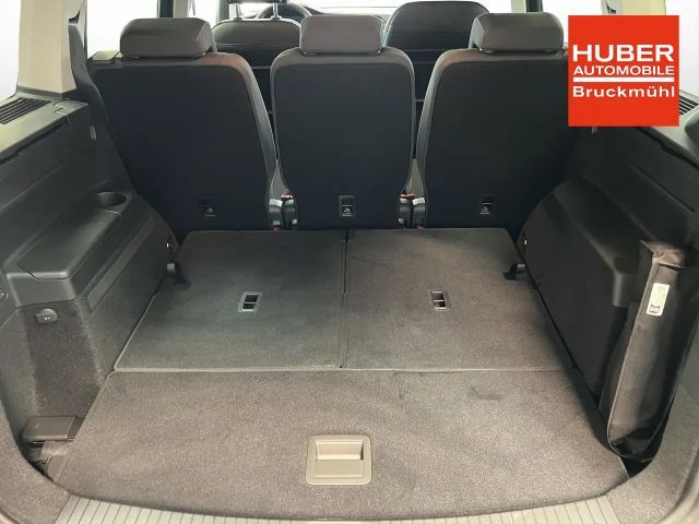 Volkswagen Touran DSG Plus