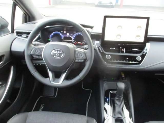 Toyota Corolla Active