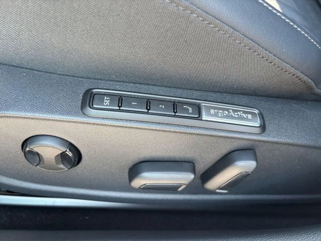 Volkswagen Golf 2.0 TDI DSG