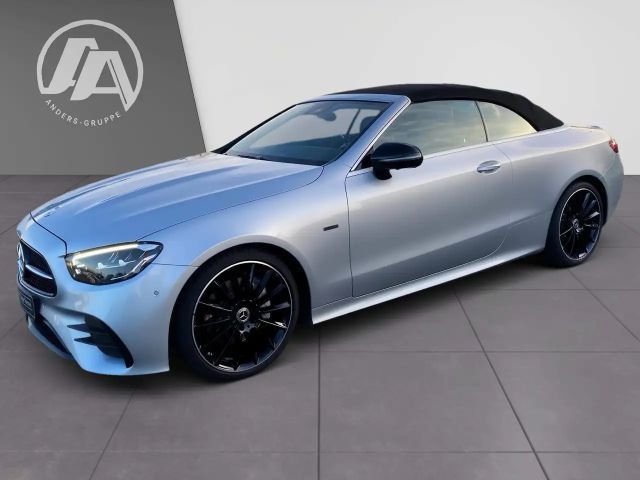 Mercedes-Benz E 220 AMG Line Cabriolet E 220 d