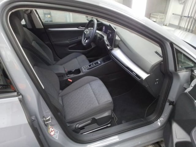 Volkswagen Golf 1.5 eTSI DSG Life Variant