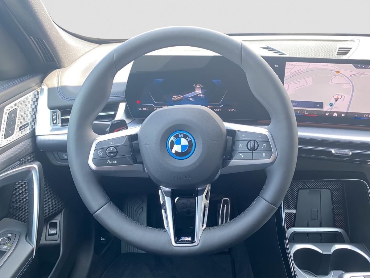 BMW iX1 xDrive30