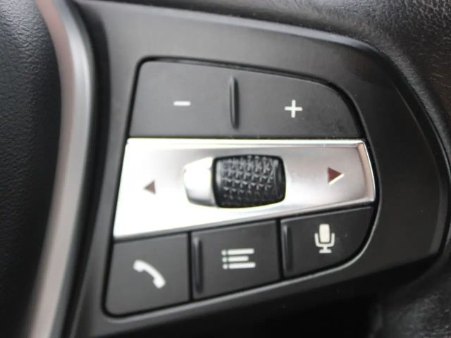 BMW 330 330e Touring xDrive