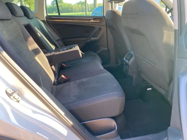 Volkswagen Tiguan DSG Elegance Elegance