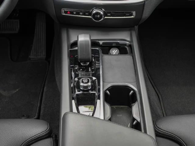Volvo V60 Cross Country AWD Ultimate