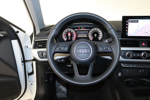 Audi A4 40 TFSI Avant S-Tronic