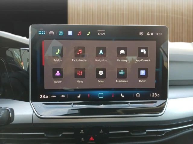 Volkswagen Golf 1.5 TSI Golf VIII