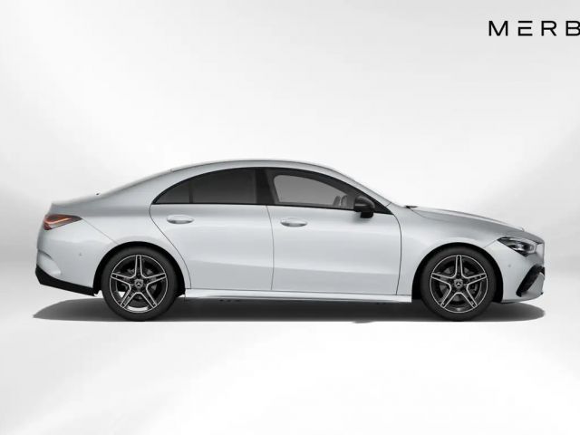 Mercedes-Benz CLA 180 AMG Line Coupé
