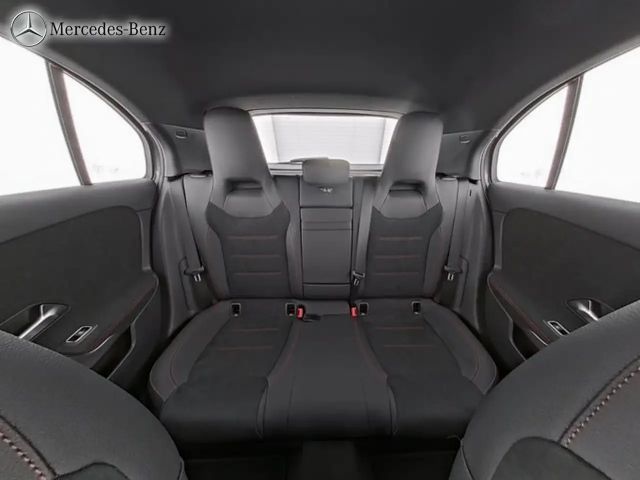 Mercedes-Benz A 220 A 220 d AMG Line Hatchback