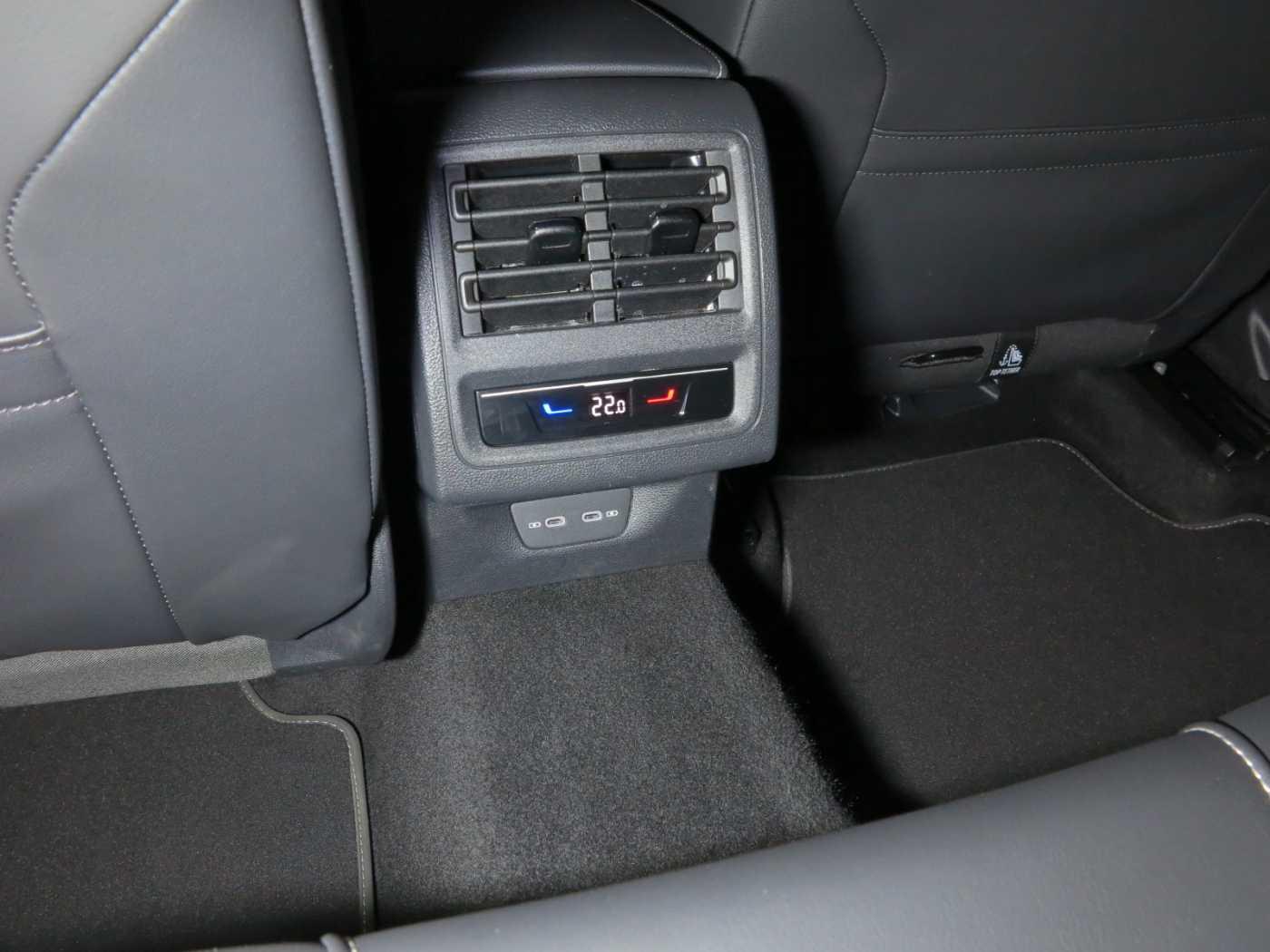 Volkswagen Golf 1.5 TSI Golf VIII Variant