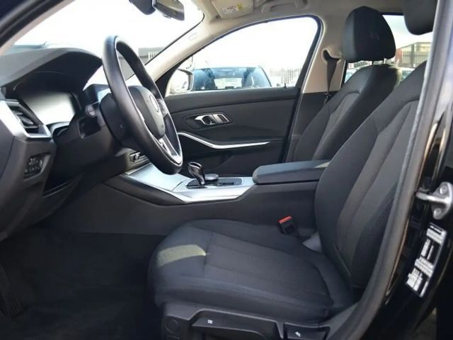 BMW 320 320i Advantage pakket Sedan