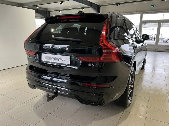 Volvo XC60 AWD Dark Plus