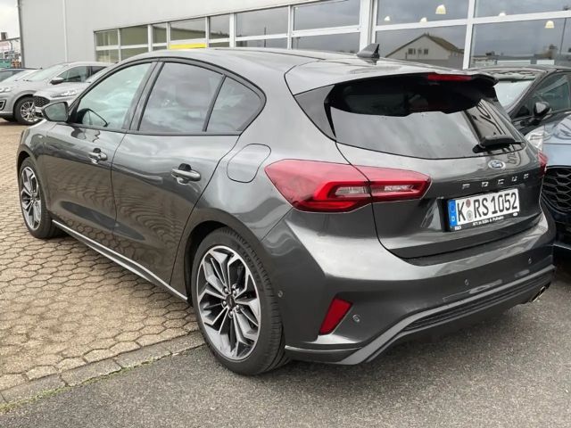 Ford Focus ST Line