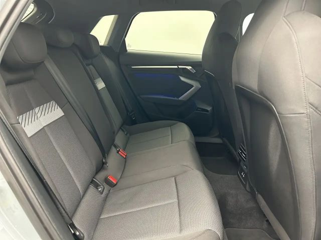 Audi A3 35 TFSI Sedan