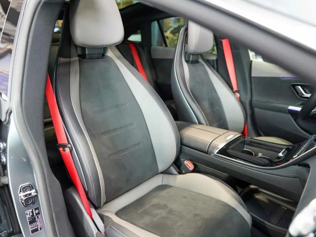 Mercedes-Benz EQE 350 4MATIC AMG Line Sedan